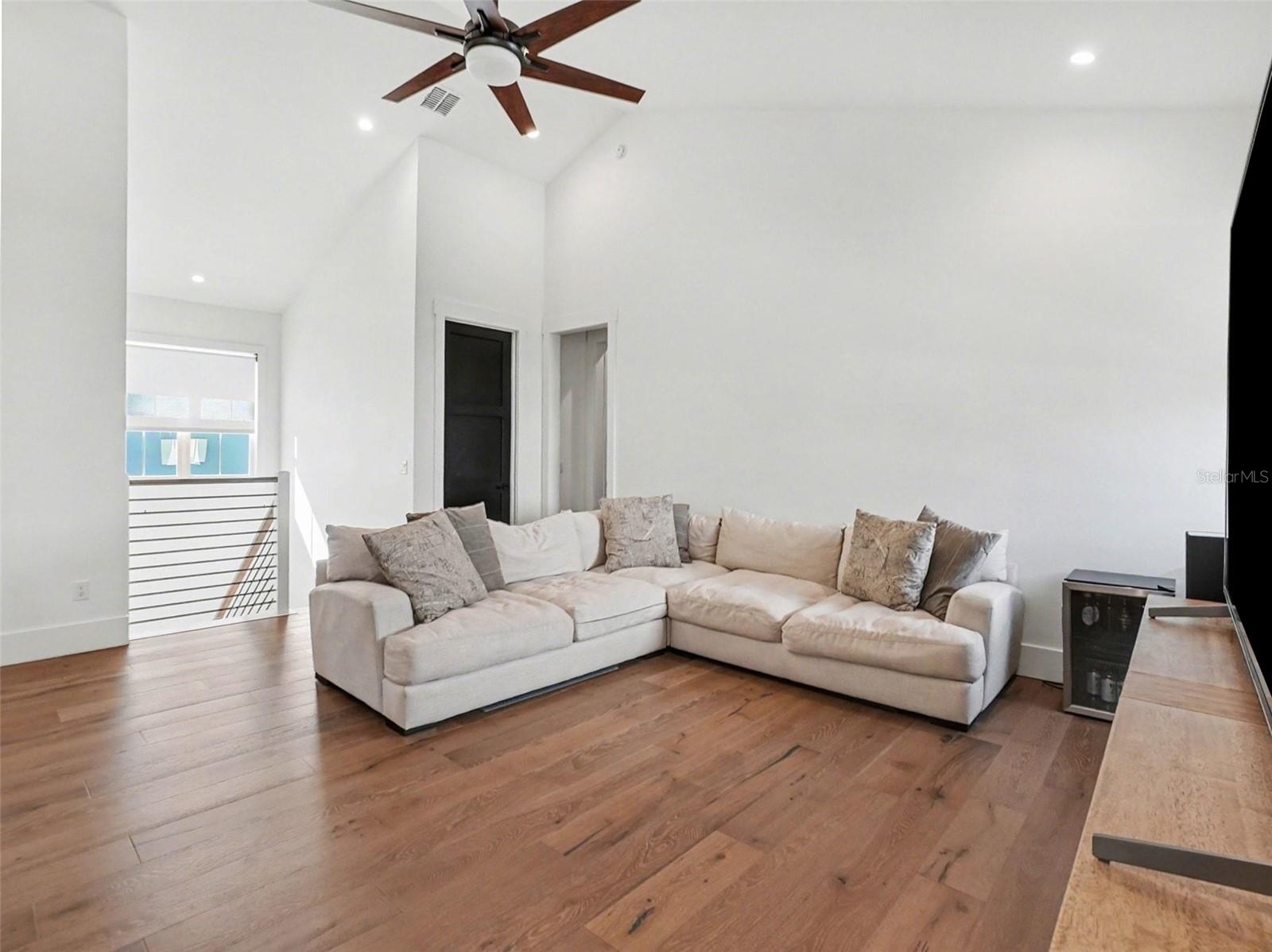 LAKE KILLARNEY SHORES - Residential