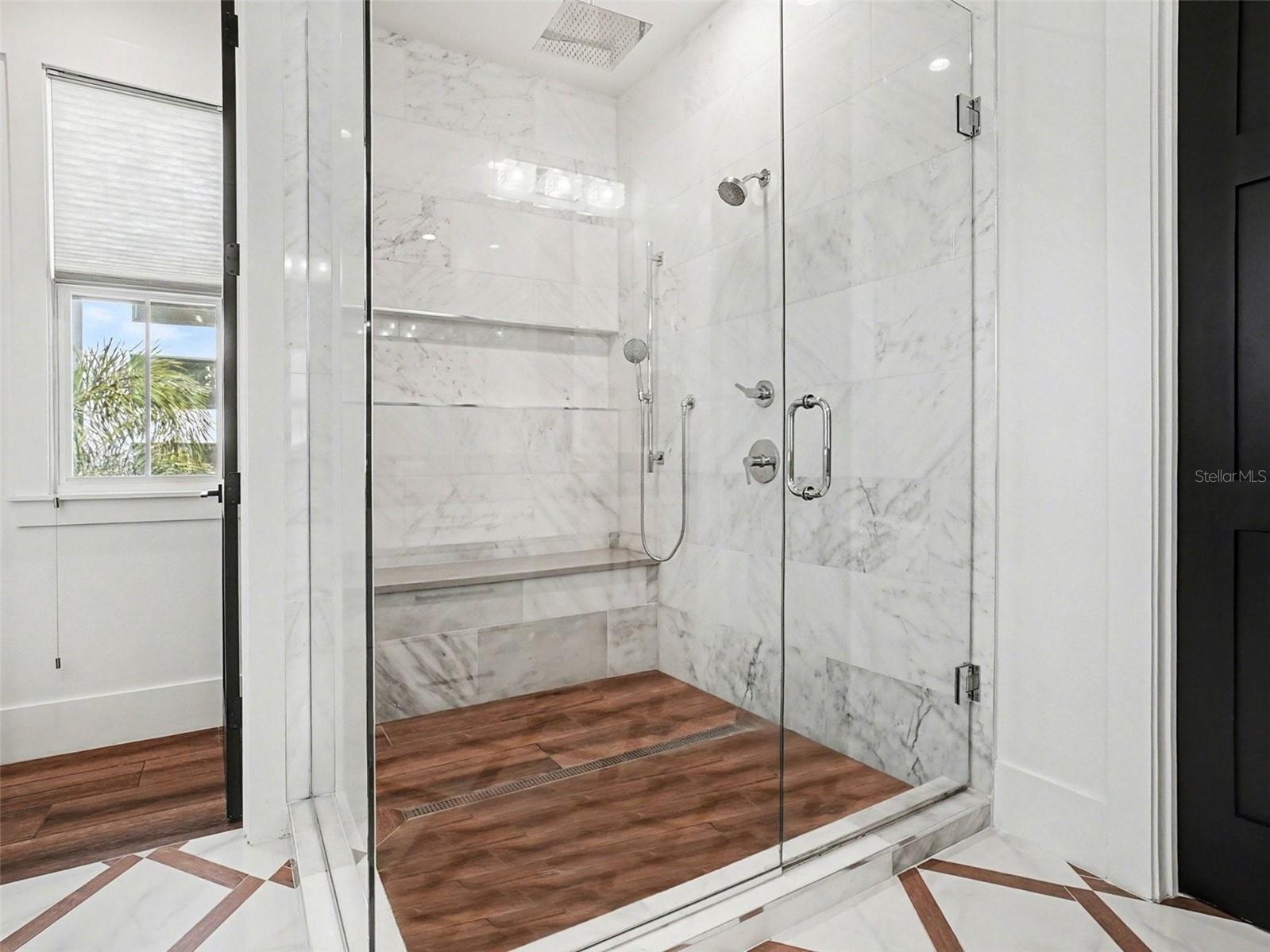 LAKE KILLARNEY SHORES - Residential