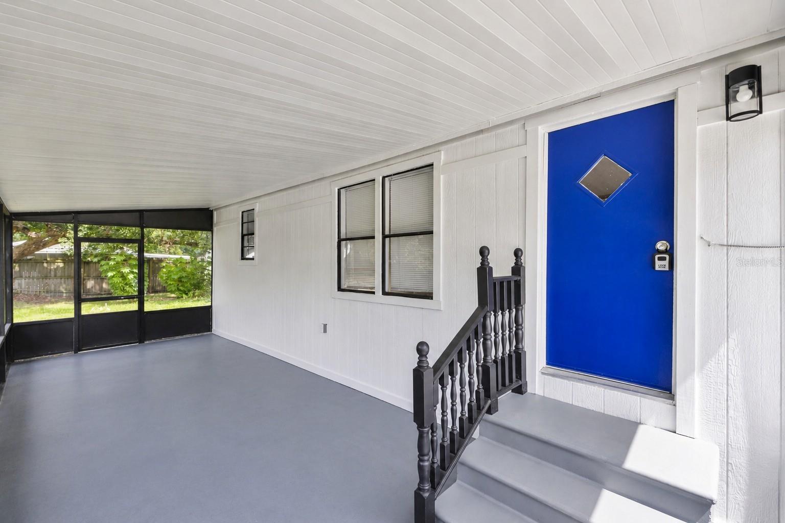 1706 CHARLESTON LANE