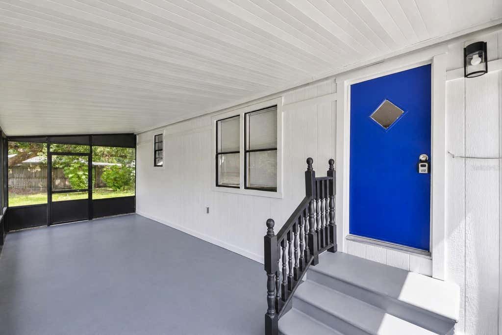 Photo of 1706 Charleston Lane, Saint Cloud, FL 34769 (MLS # S5153925)