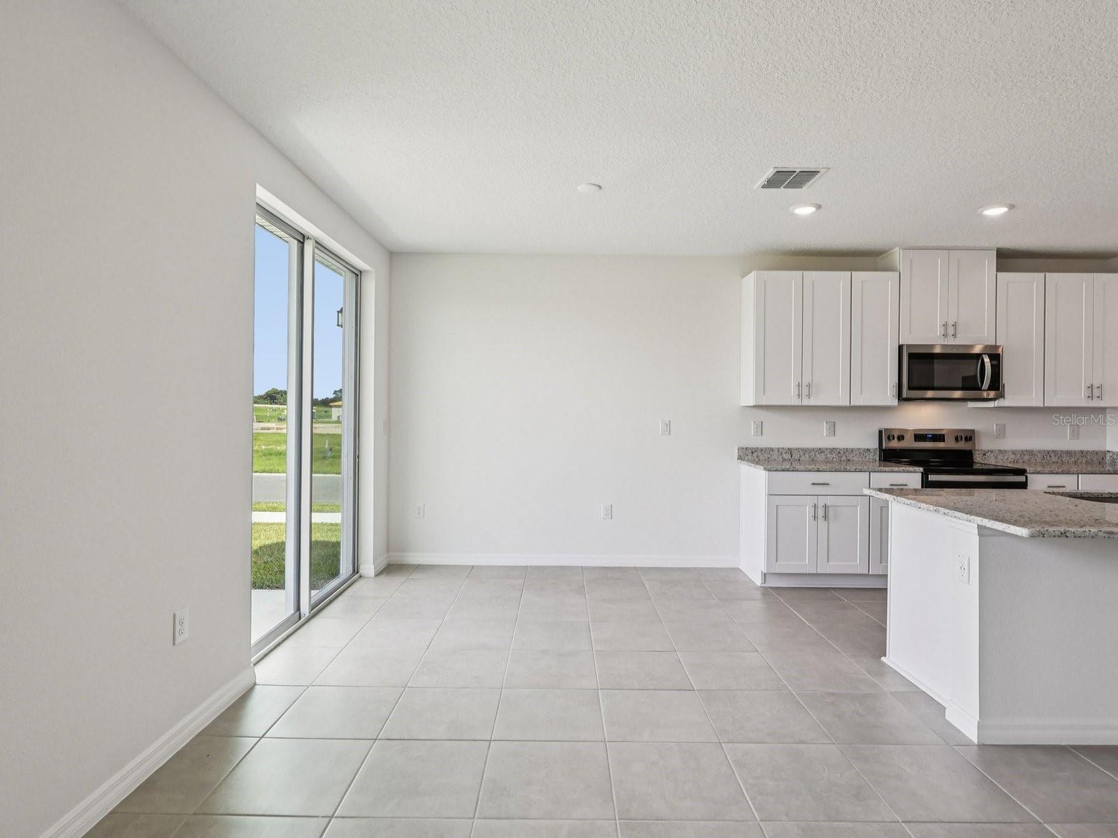 BENTON HILLS - Residential