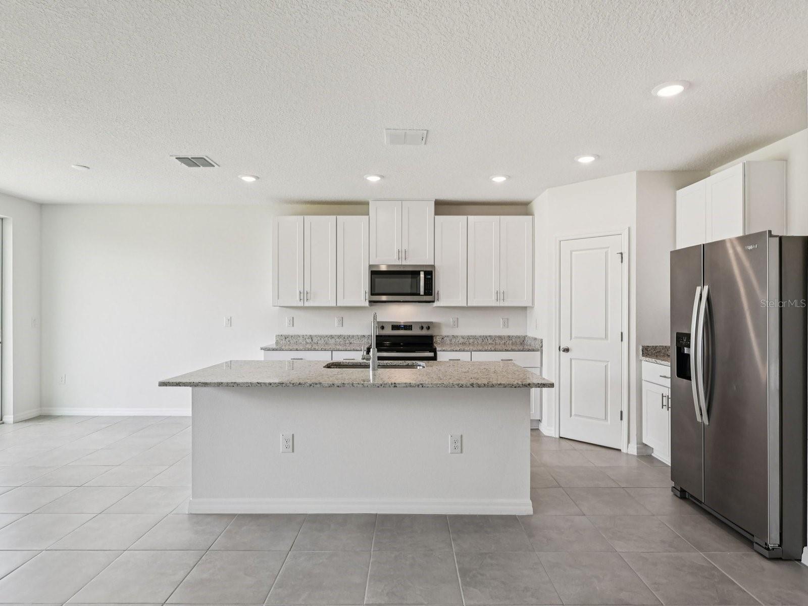 BENTON HILLS - Residential