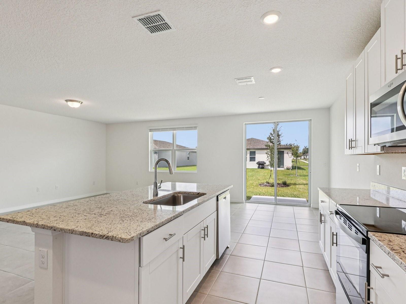 BENTON HILLS - Residential