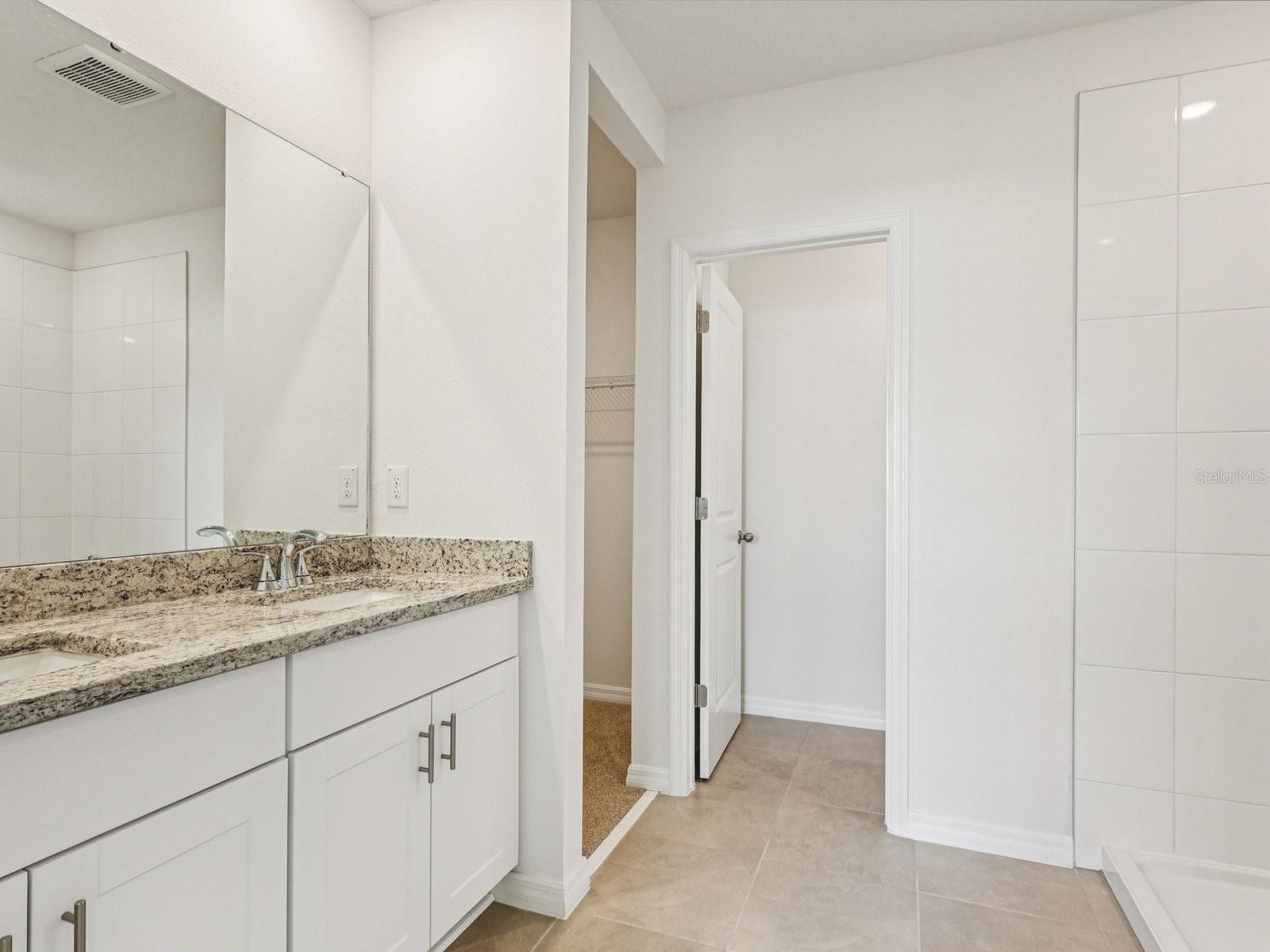 BENTON HILLS - Residential