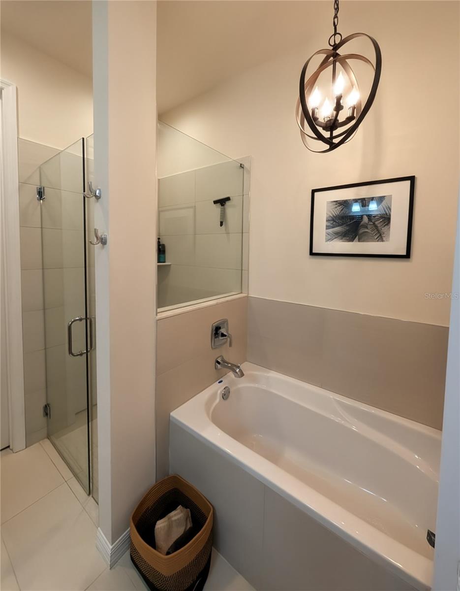 MONTCLAIR LAKE TWNHMS - PH 1 - Residential