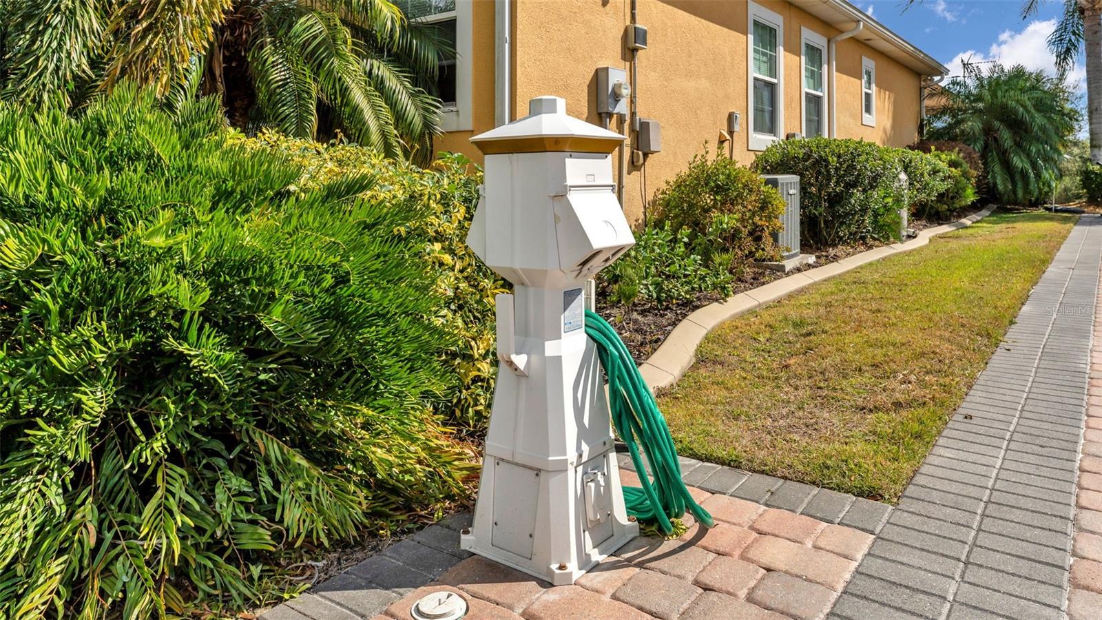 BAY LAKE RESIDENCE - Residential