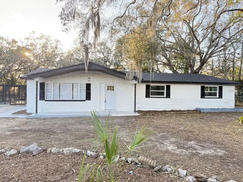 Photo of 12707 Colony Road, Hudson, FL 34669 (MLS # TB8476818)