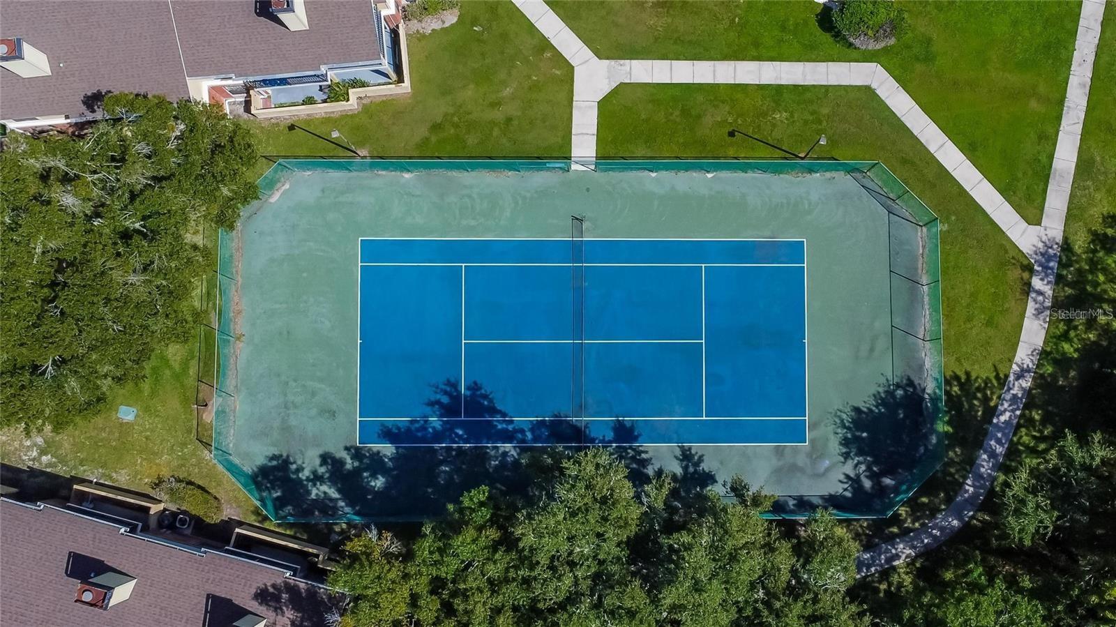 THE GRAND RESERVE CONDO - Residential Lease