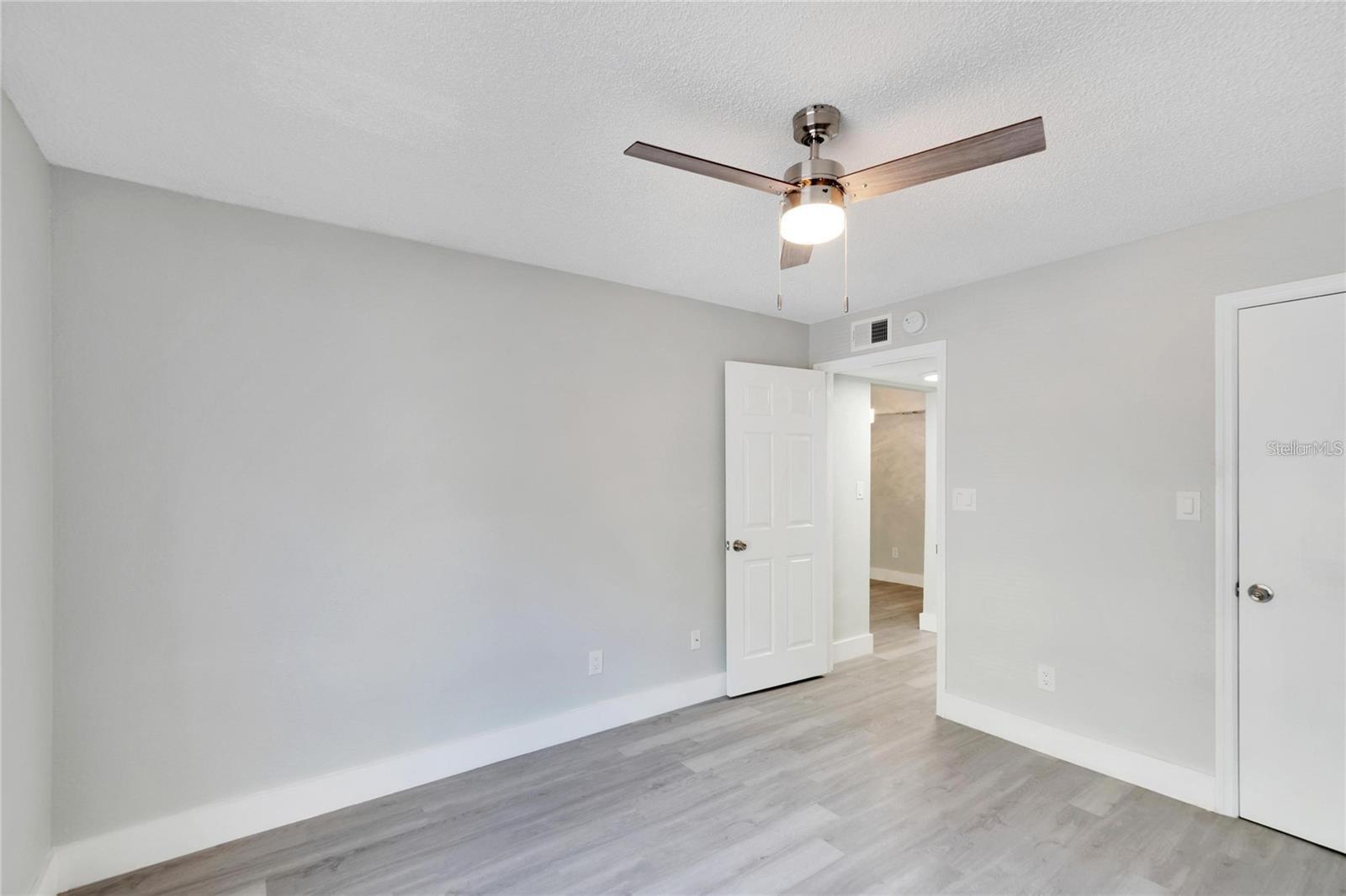 THE GRAND RESERVE CONDO - Residential Lease