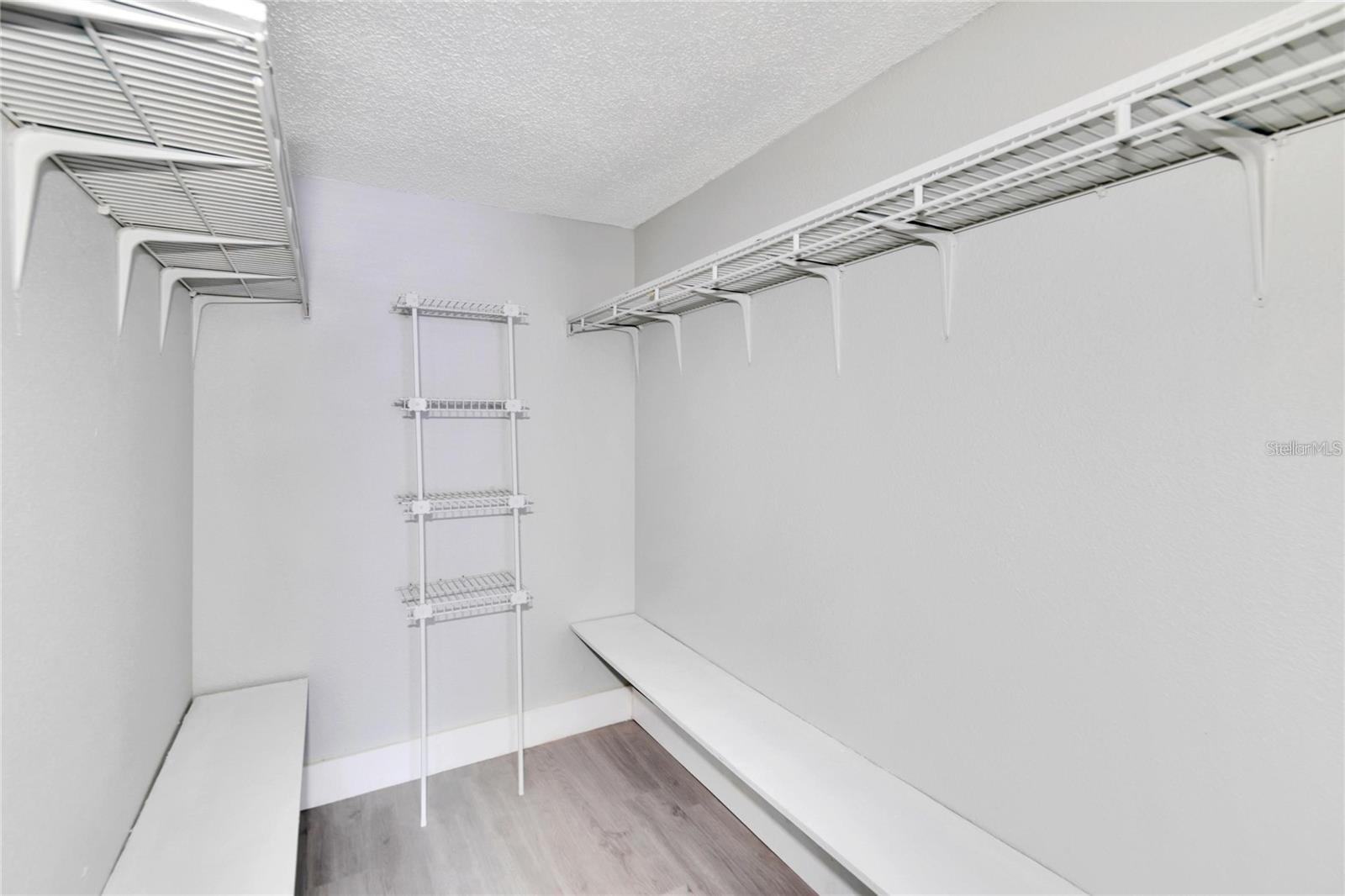 THE GRAND RESERVE CONDO - Residential Lease