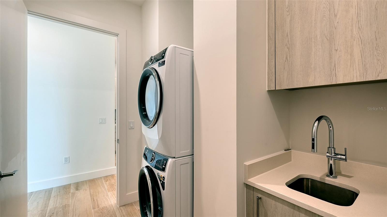 THE DEMARCAY - Residential