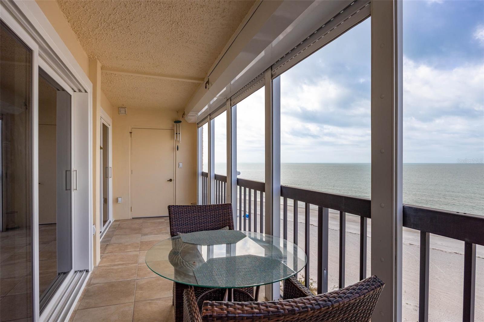 TAHITIAN TOWERS CONDO - Residential