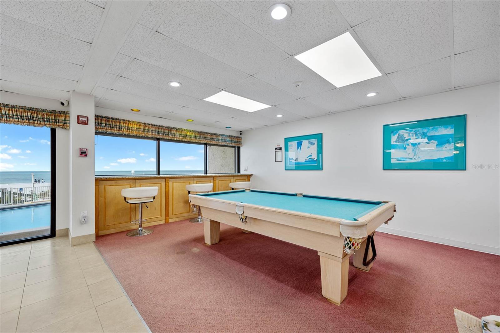 TAHITIAN TOWERS CONDO - Residential