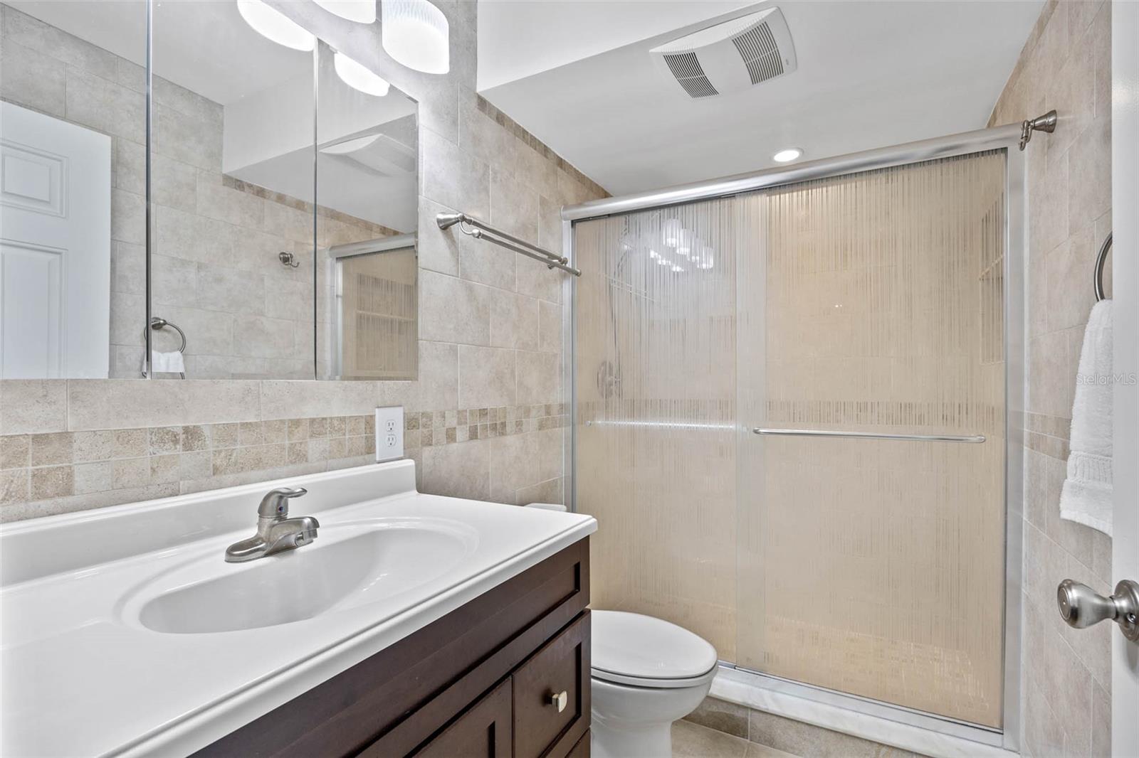 TAHITIAN TOWERS CONDO - Residential