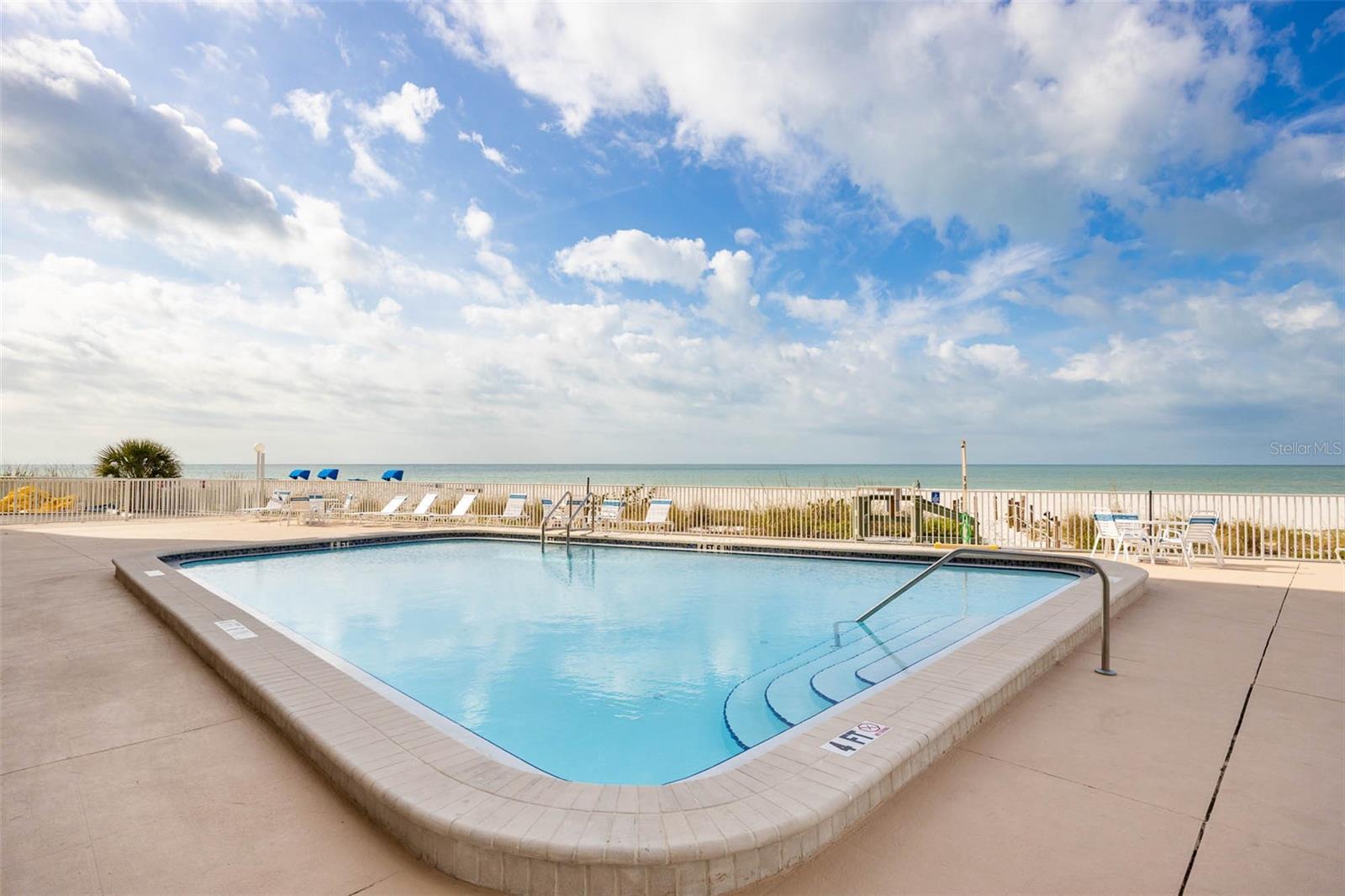 TAHITIAN TOWERS CONDO - Residential