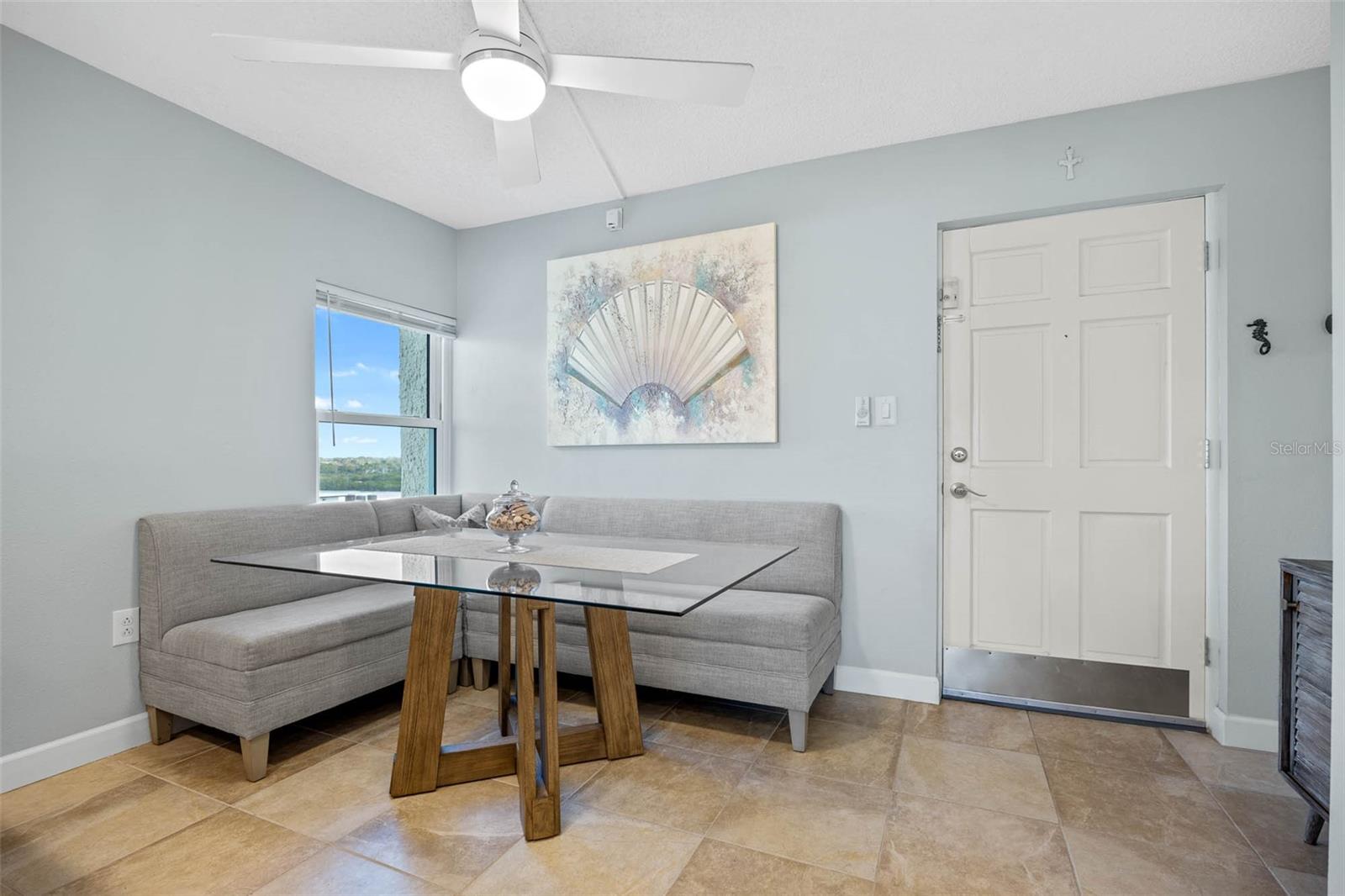 TAHITIAN TOWERS CONDO - Residential