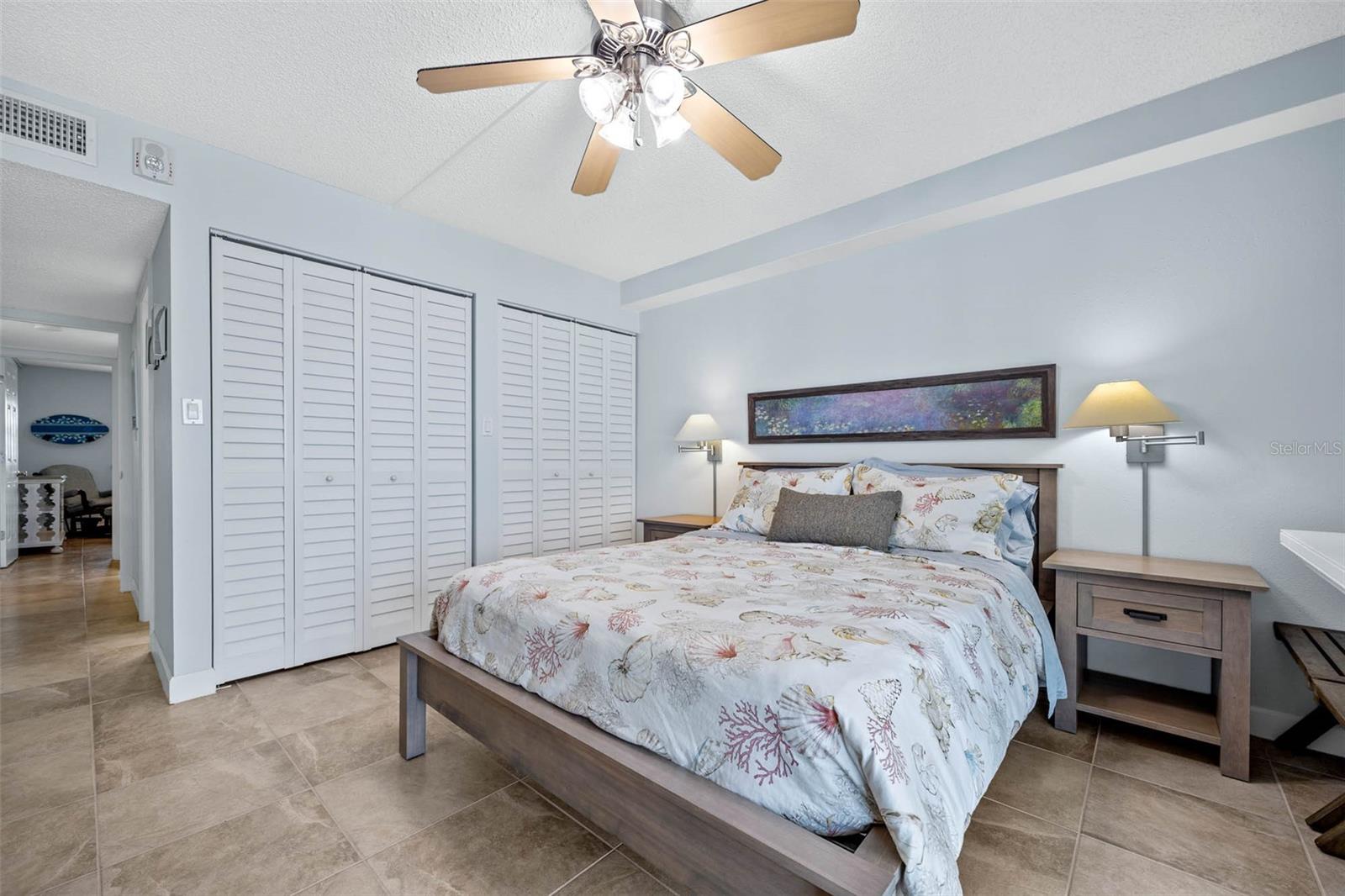 TAHITIAN TOWERS CONDO - Residential