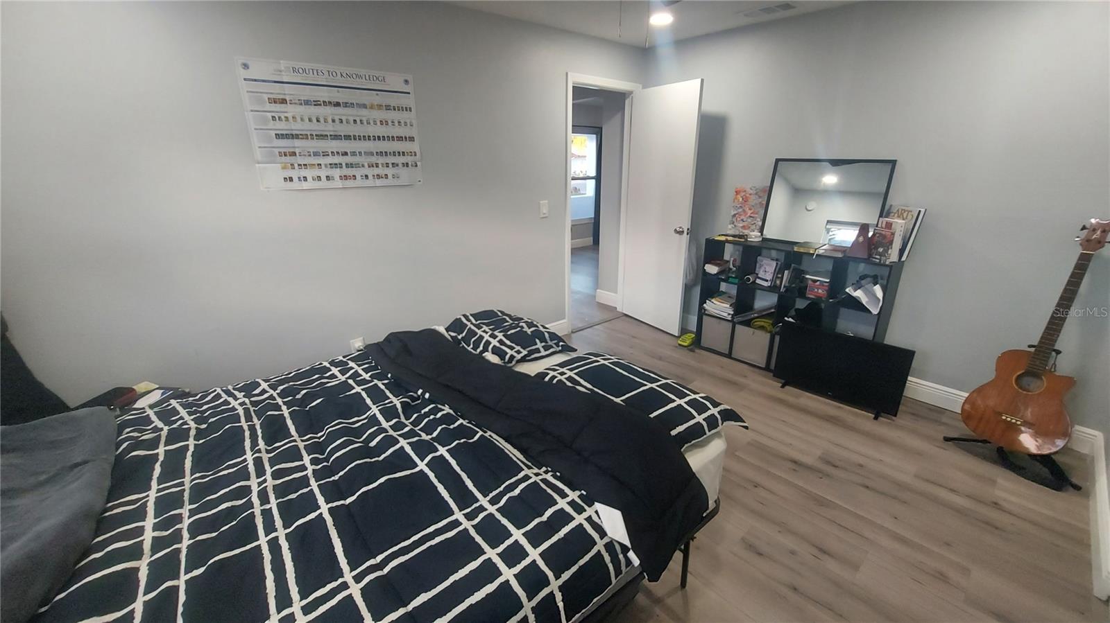 HARBOR PALMS-UNIT THREE - Residential Lease