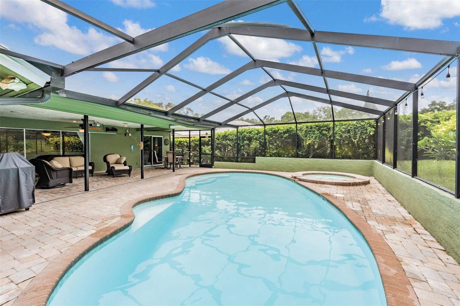 FOREST WOOD ESTATE 1ST ADD - Residential