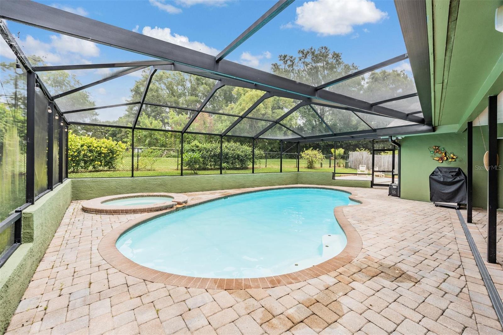 FOREST WOOD ESTATE 1ST ADD - Residential