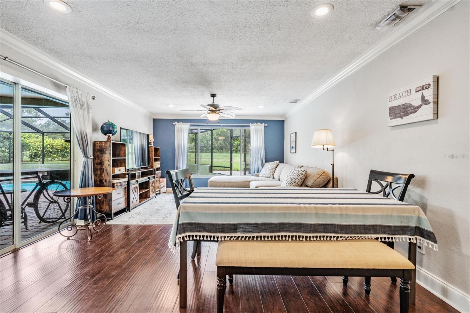 FOREST WOOD ESTATE 1ST ADD - Residential