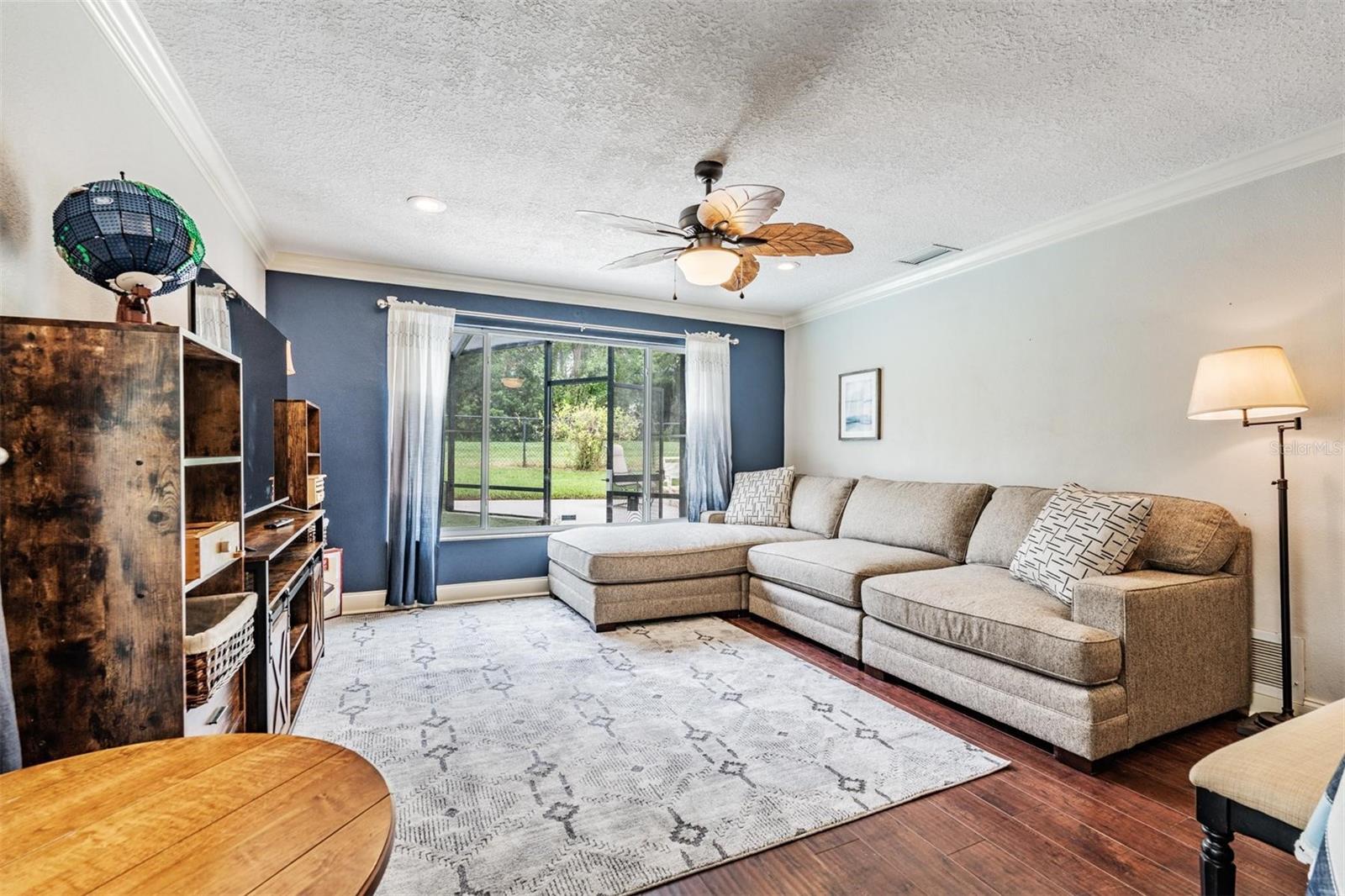 FOREST WOOD ESTATE 1ST ADD - Residential