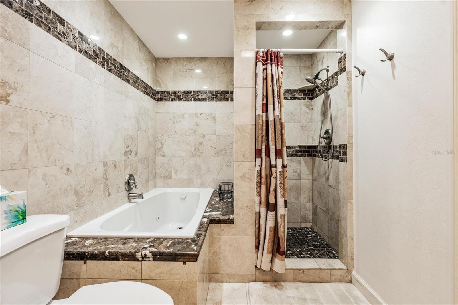 FOREST WOOD ESTATE 1ST ADD - Residential