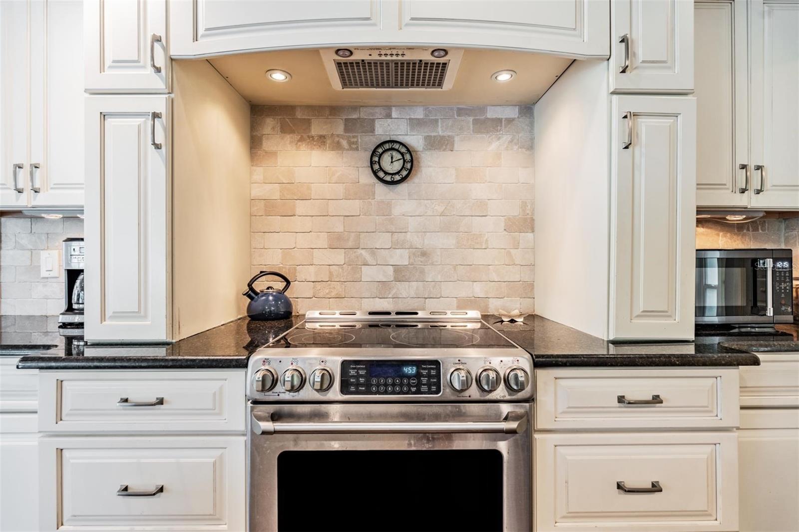 FOREST WOOD ESTATE 1ST ADD - Residential