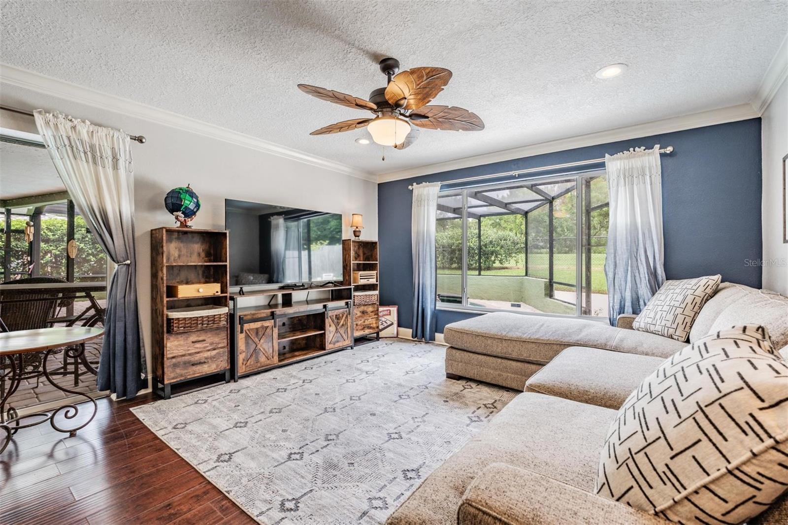 FOREST WOOD ESTATE 1ST ADD - Residential