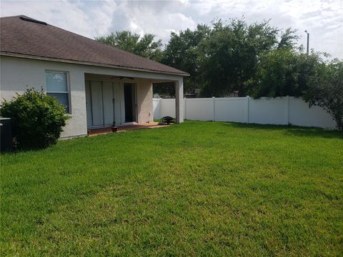 A home in RIVERVIEW