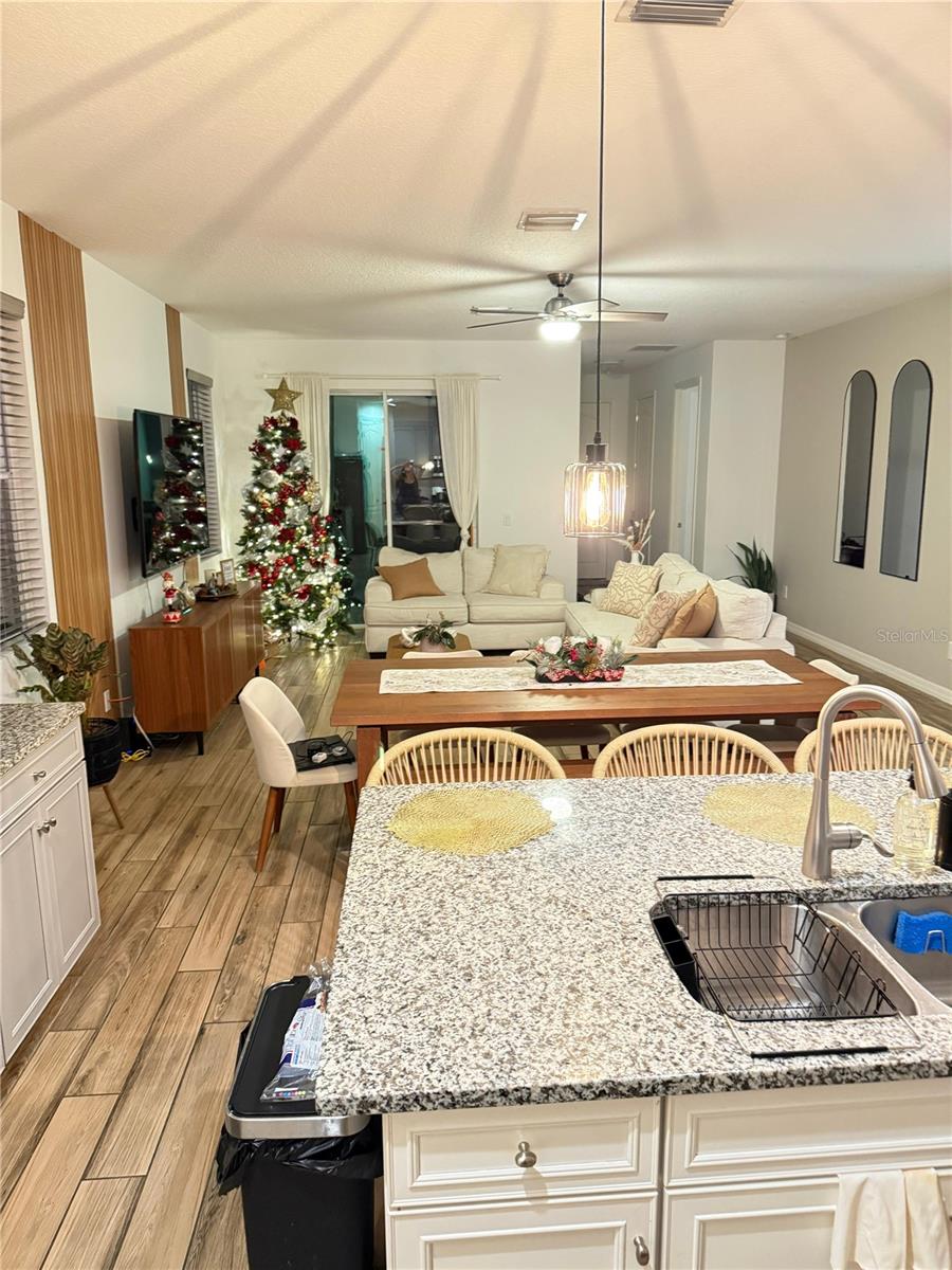 HAMLIN RESERVE - Residential Lease