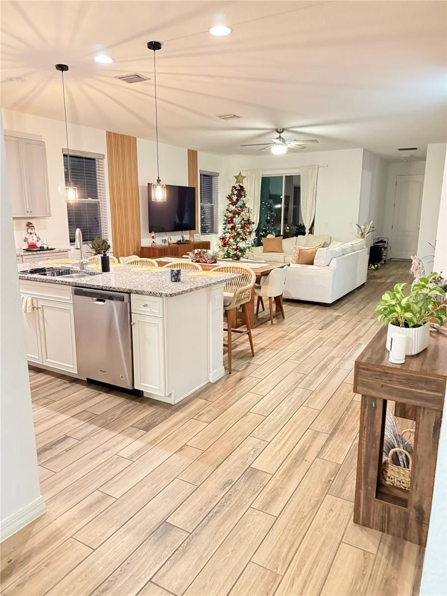 HAMLIN RESERVE - Residential Lease