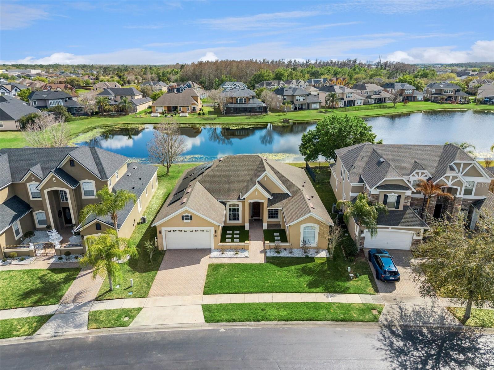 BRISTOL ESTATES - Residential