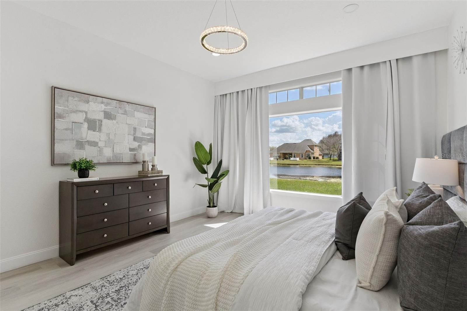 BRISTOL ESTATES - Residential