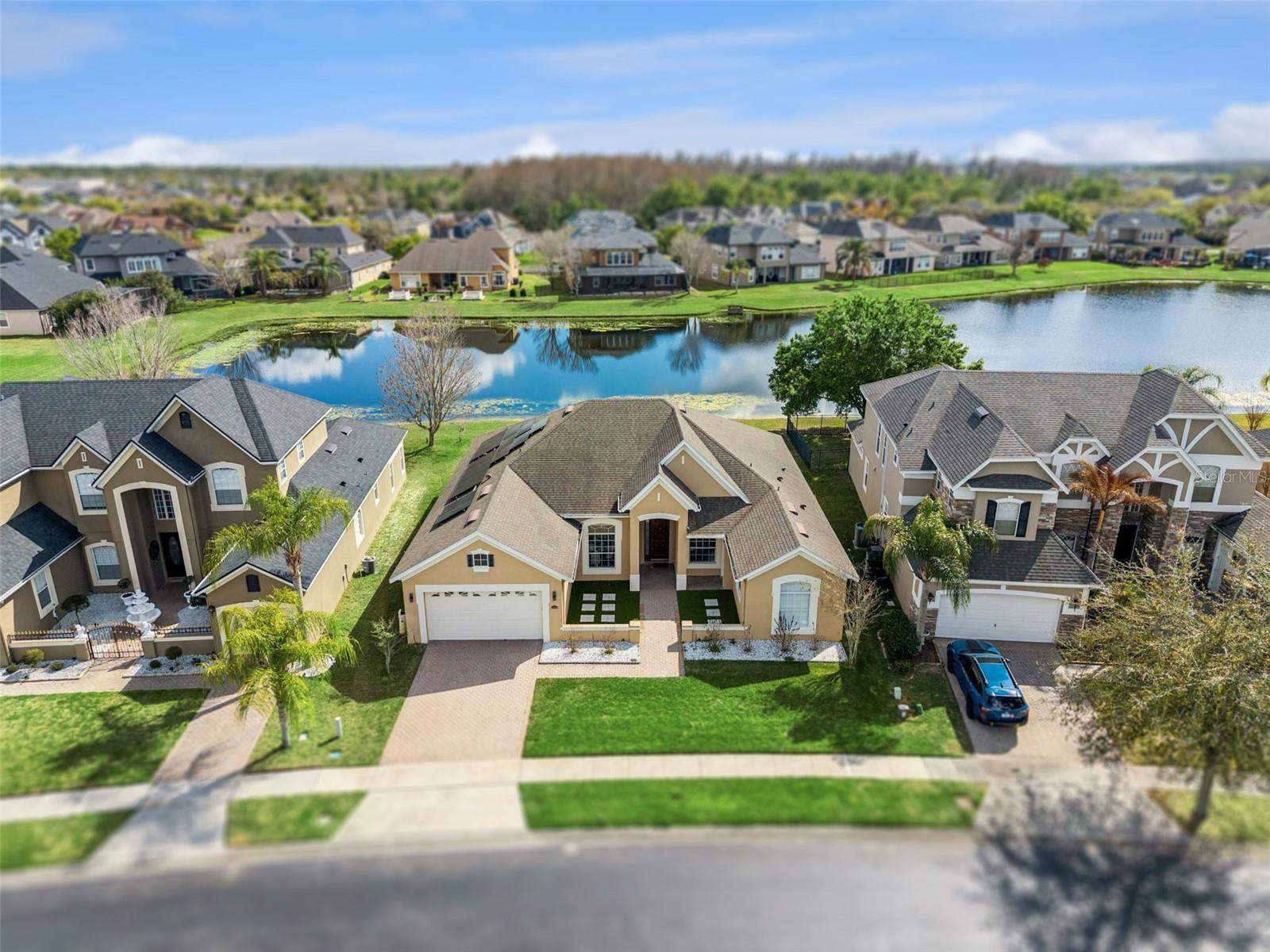 BRISTOL ESTATES - Residential