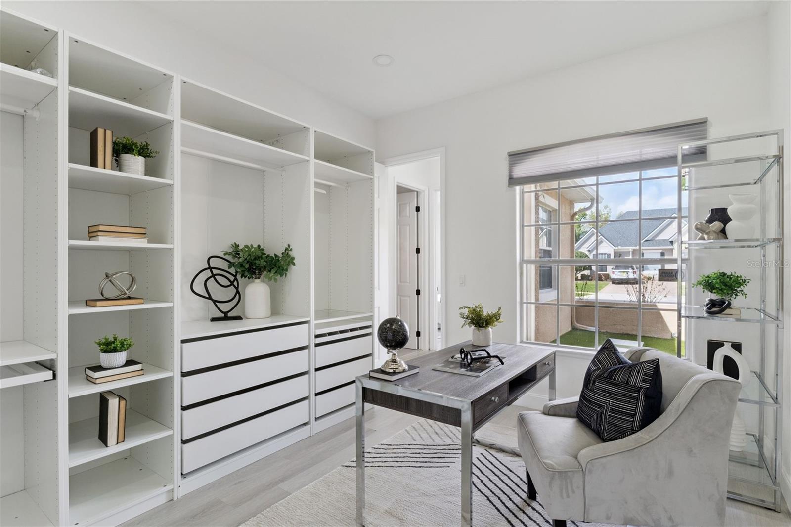 BRISTOL ESTATES - Residential