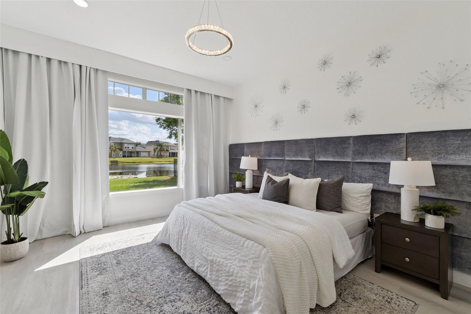 BRISTOL ESTATES - Residential