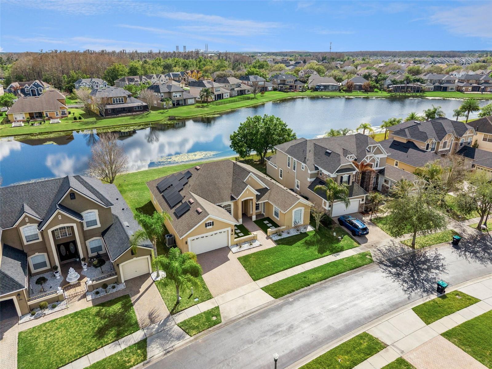 BRISTOL ESTATES - Residential