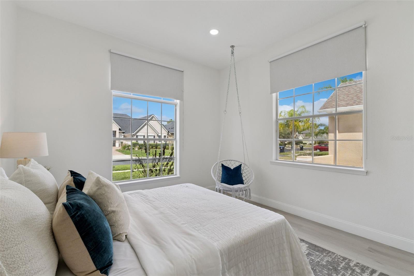 BRISTOL ESTATES - Residential