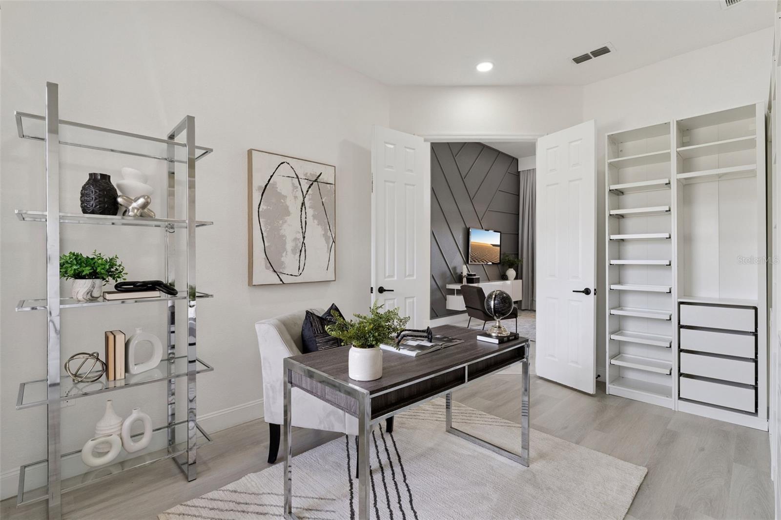 BRISTOL ESTATES - Residential