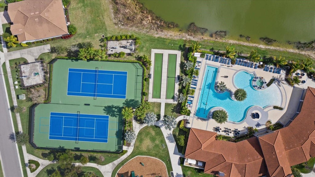 Photo of 11925 Bohemian Place, Venice, FL 34293 (MLS # N6145880)