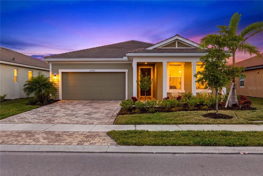 Photo of 11925 Bohemian Place, Venice, FL 34293 (MLS # N6145880)