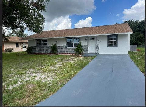 A home in SEBRING