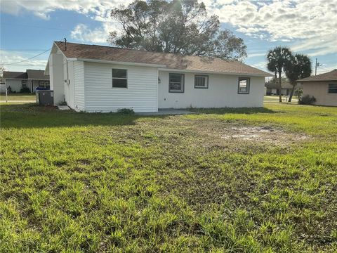 A home in SEBRING