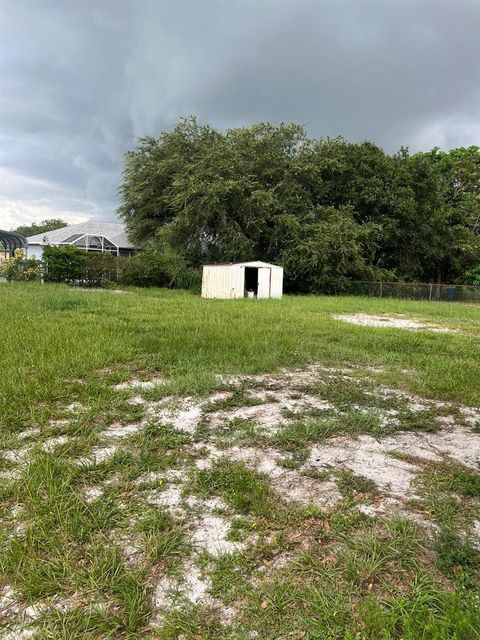 A home in SEBRING