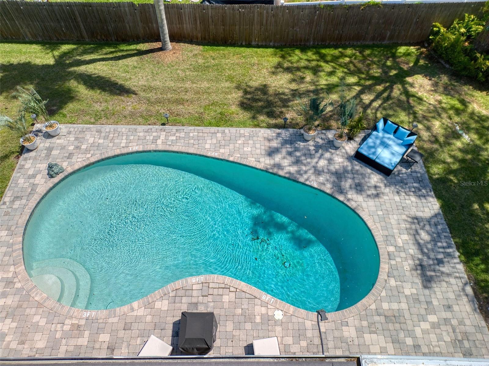 DEL ROBLES - Residential