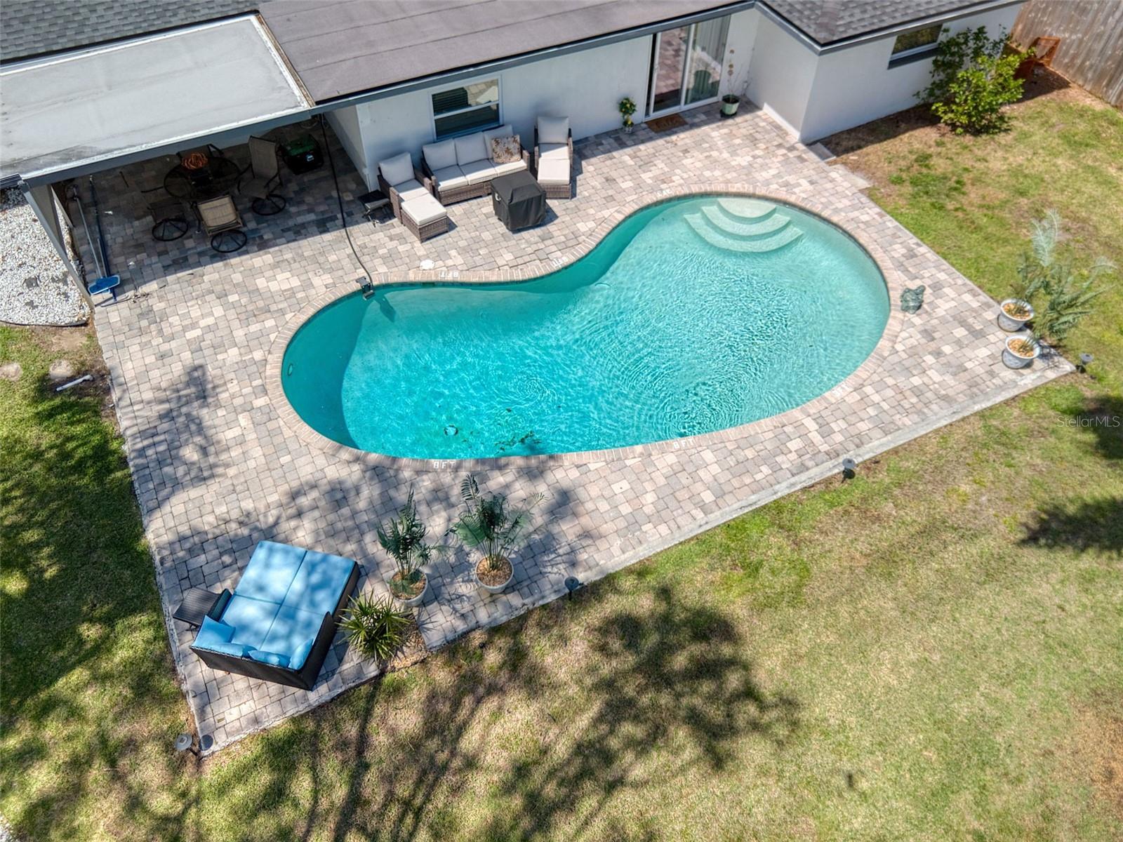 DEL ROBLES - Residential