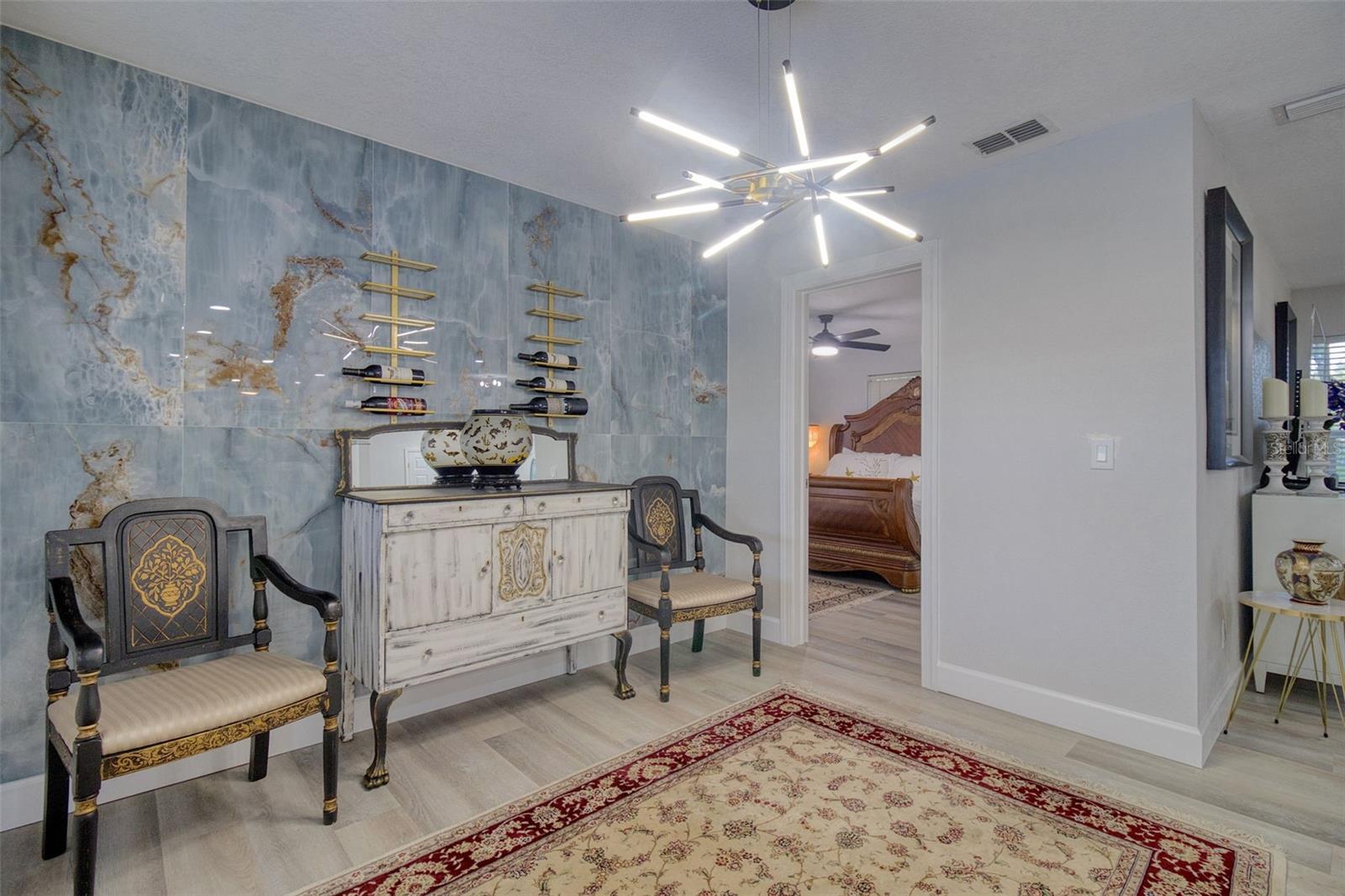 DEL ROBLES - Residential