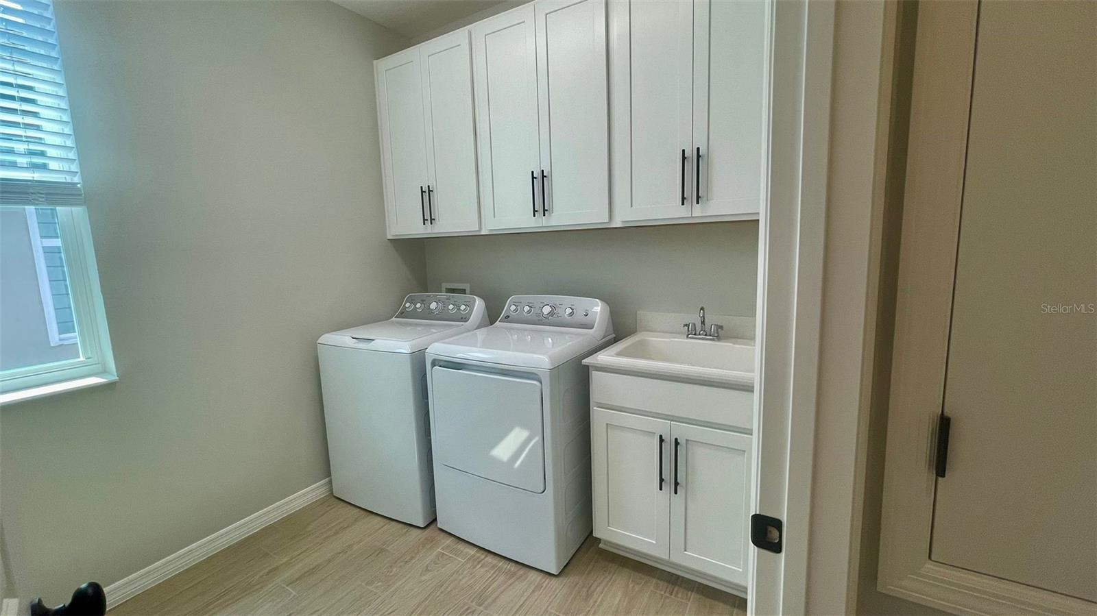 ENCORE/OVATION PH 1 - Residential Lease