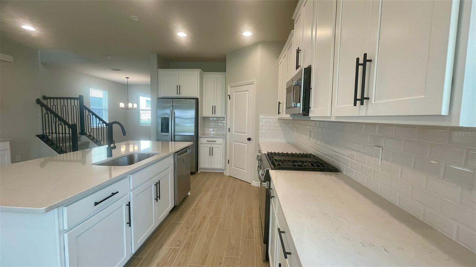 ENCORE/OVATION PH 1 - Residential Lease